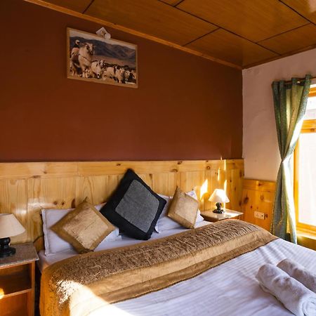 Rainbow Holiday Home レー エクステリア 写真